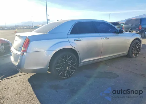 2011 Chrysler 300 Limited z USA, uszkodzony, nr VIN 2C3CA5CG9BH613916
